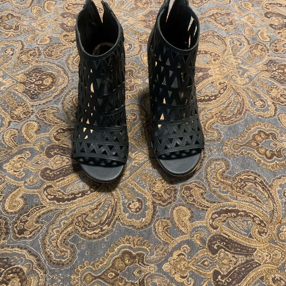 Black Cutout Women's Shoes